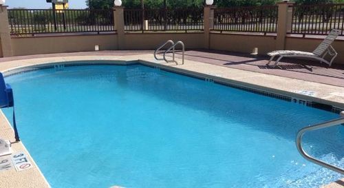 Deluxe Inn Airport McAllen Bagian luar foto